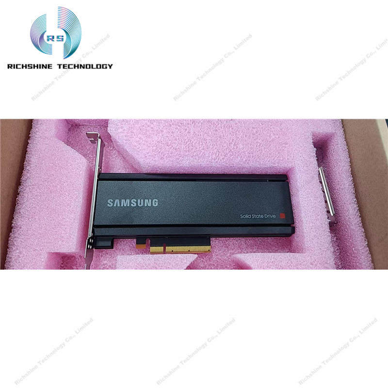 SAMSUNG SSD PM1735 HHHL 3.2TB MZ-PLJ3T20 MZPLJ3T2HBJR-0007C