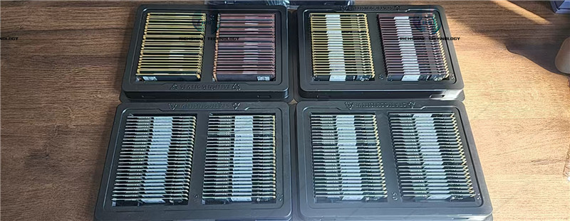 CXMR4E4H0M8AA-CBBC_1 Photo CXMR4E4H0M8AA-CBBC_1